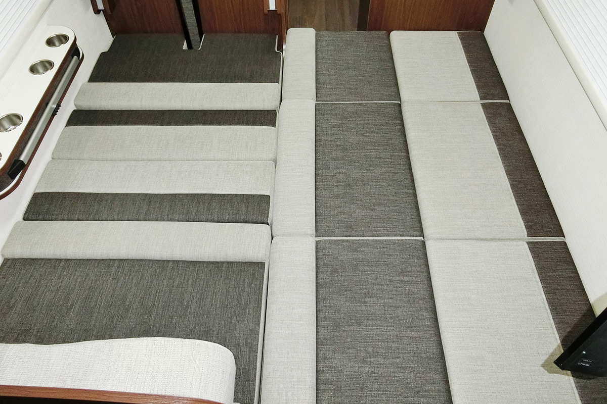 Wohn-DC:Salon bed deployment